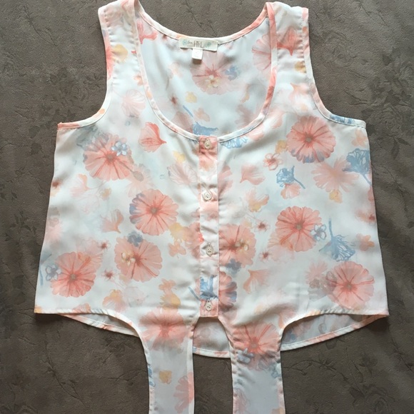 Love & Fire Button Down Floral Top w Front Tie - Picture 6 of 8